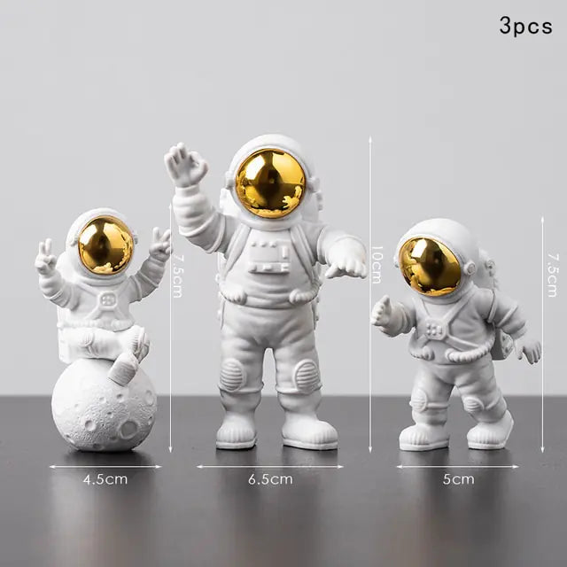 Astronaut and Moon Light Home Decor Set